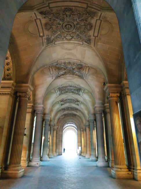 Paris: See 15 to 30 Top Sights with a Fun Guide - Key points to know before booking