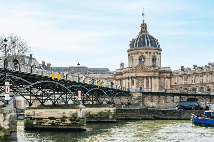 Paris: Seine Cruise and Macaron Tasting by the Eiffel Tower - How much time should you allow?