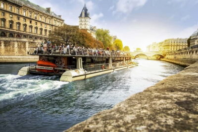 Seine Cruise & Crepe Tasting near the Eiffel Tower
