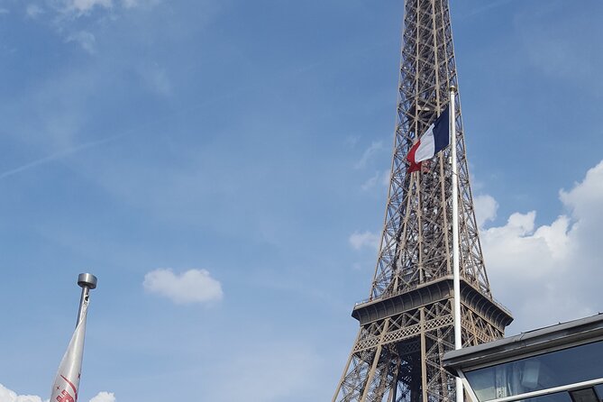 Paris Seine River Champagne Tasting Cruise - Is $95.34 a fair price?