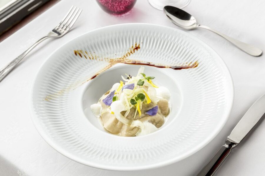 Paris: Seine River Cruise with 3-Course Dinner & Live Music - Should you book this Paris dinner cruise?
