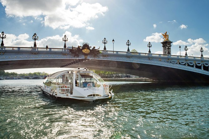 Paris Seine River Hop-On Hop-Off Sightseeing Cruise by Batobus - What the ride itself feels like