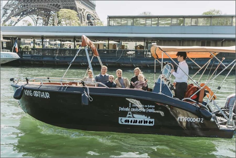 Paris: Seine River Private Cruise - Key points to know before booking