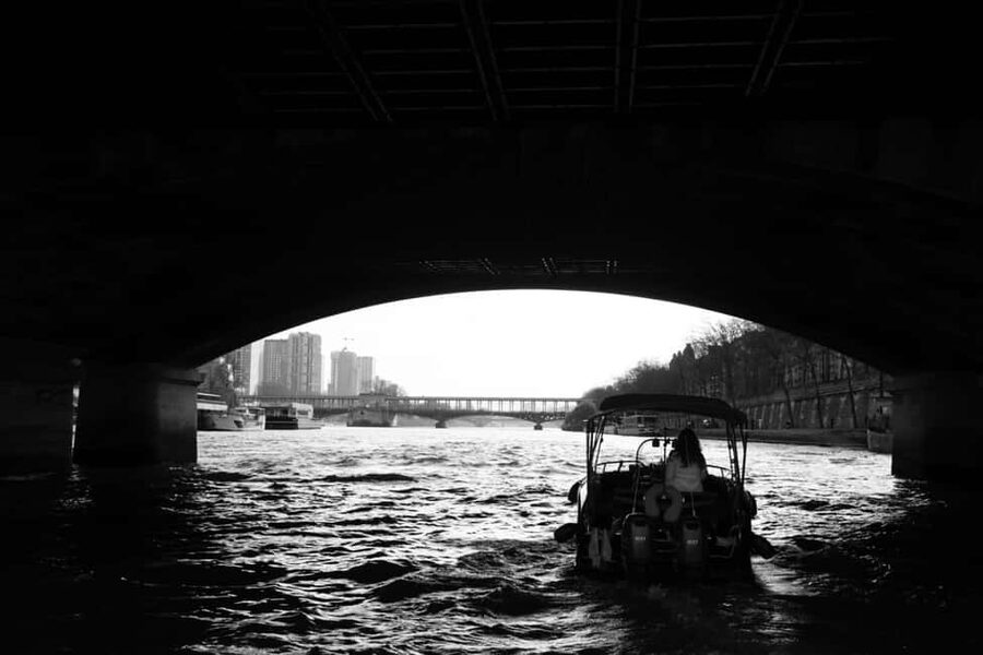 Paris: Seine River Private Cruise - Sunset, lights, and the best time to go