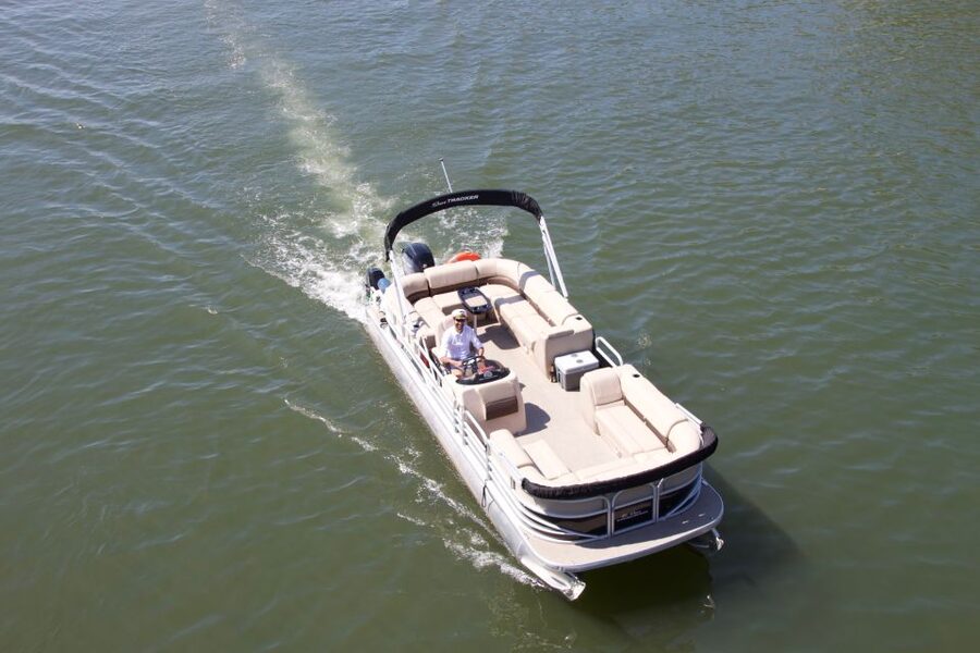 Paris: Seine River Private Guided Pontoon Boat Cruise - A skipper who adapts the mood