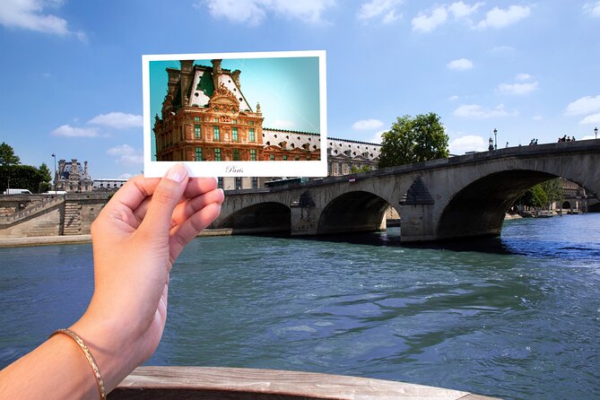 Paris Seine River Sightseeing Cruise with Commentary by Bateaux Parisiens - Place de la Concorde and the Grand Palais