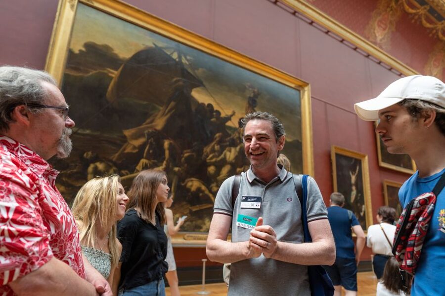 Paris: Skip-the-Line Louvre Highlights Guided Tour - The Louvre’s Royal Setting and Confusing Layout