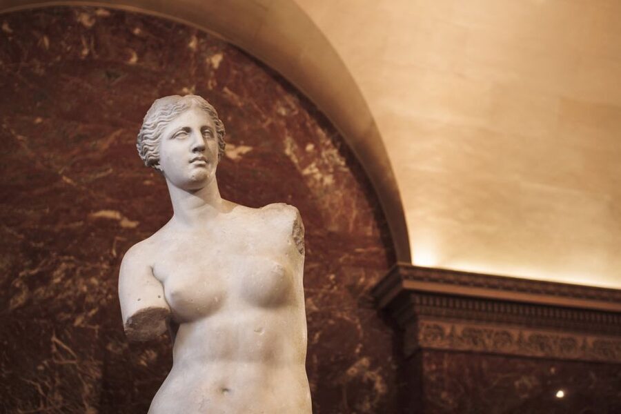Paris: Skip-the-Line Louvre Highlights Tour with Mona Lisa - Venus de Milo and the art of ancient sculpture