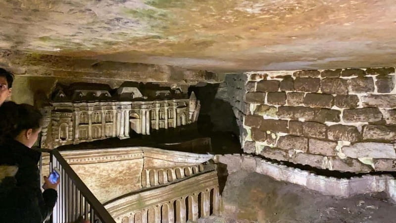 Paris: Small-Group Catacombs Tour with Skip-the-Line Entry - Key points to know before you go
