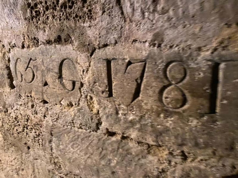 Paris: Small-Group Catacombs Tour with Skip-the-Line Entry - War, revolution, and the underground life of Paris