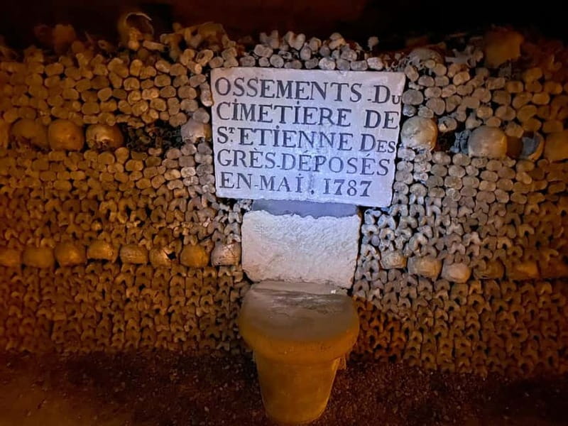 Paris: Small-Group Catacombs Tour with Skip-the-Line Entry - Who should book this Catacombs tour