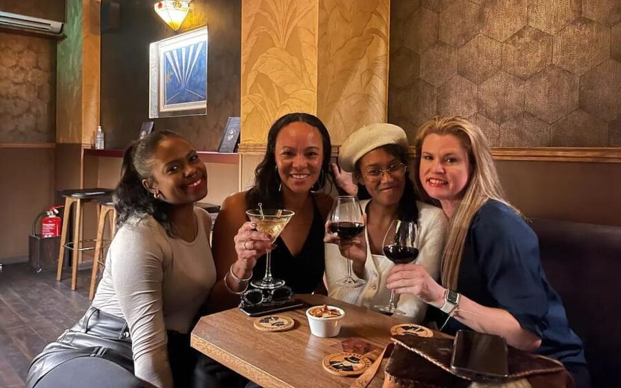 Paris: Speakeasy and Hidden Bars Tour - The optional third stop and the value of local advice