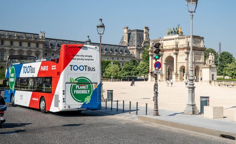 Paris: Tootbus Kids Bus Tour Experience - Arc de Triomphe and the western avenue