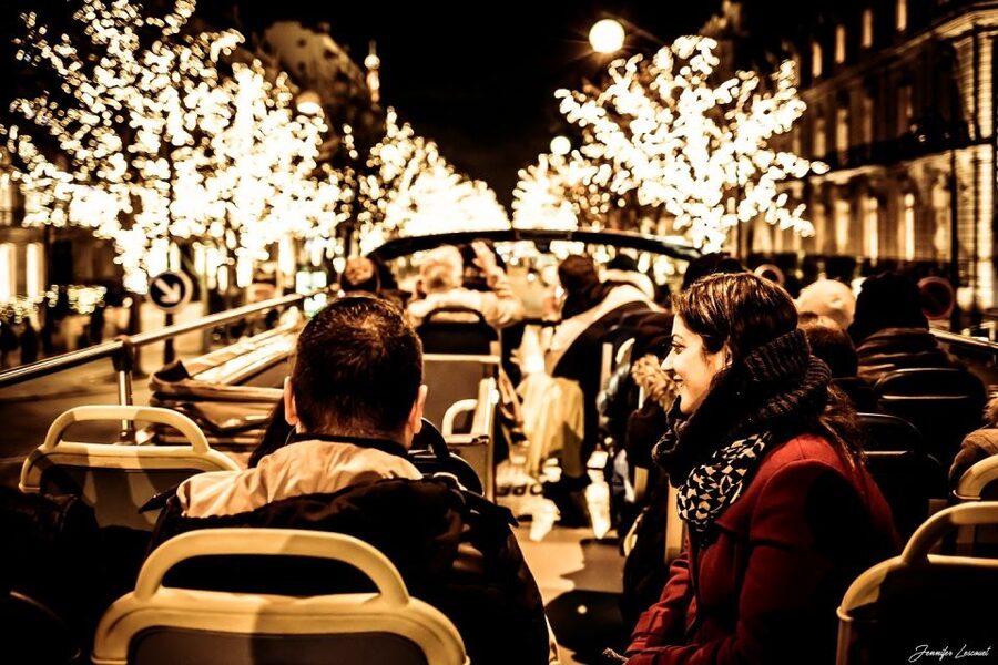 Paris: Tootbus Open-Top Christmas Bus Tour - Key points to know before you go