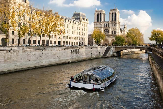 Paris Tour with Lunch at the Eiffel Tower and Seine River Cruise - What this experience does well