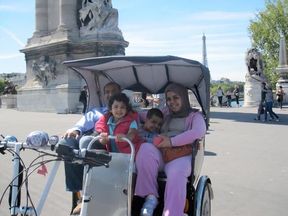 Paris Tuk-Tuk: 2, 4 or 6H First Highlights & Parisian Areas - What Bruno and Jennifer add to the ride