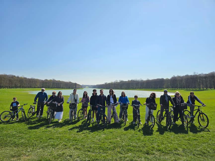Paris: Versailles Golf Cart & Bike Tour with Palace Entry - Meeting at the golden gate