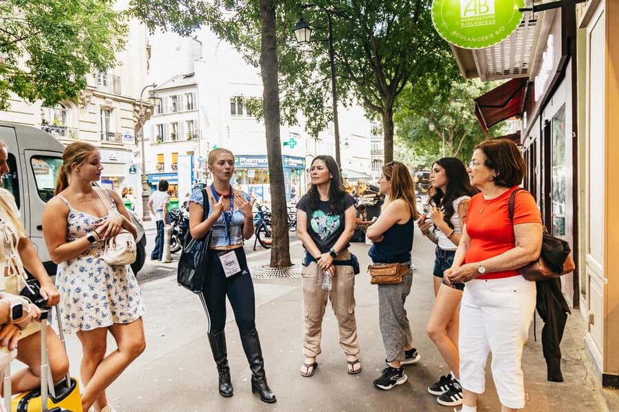 Paris: Walking Food Tour with Cheese, Wine and Delicacies - Who will enjoy this walking food tour?