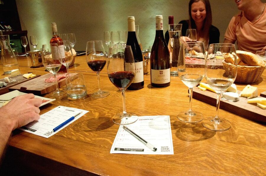 Paris: Wine and Cheese Lunch - Booking details that matter in Paris