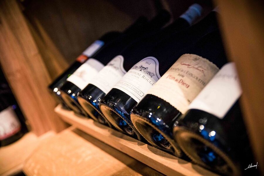 Paris: Wine and Cheese Tasting - What the $76 price gets you