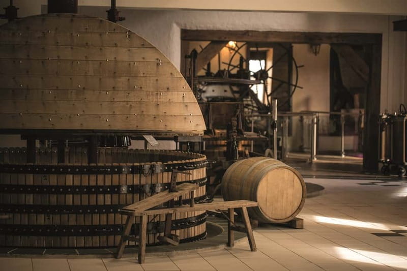 Passy-Grigny: Chocolate and Champagne Tasting Tour - Key points at a glance