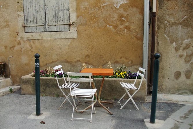 Picturesque Luberon - From MARSEILLE - What the small vehicle means in practice