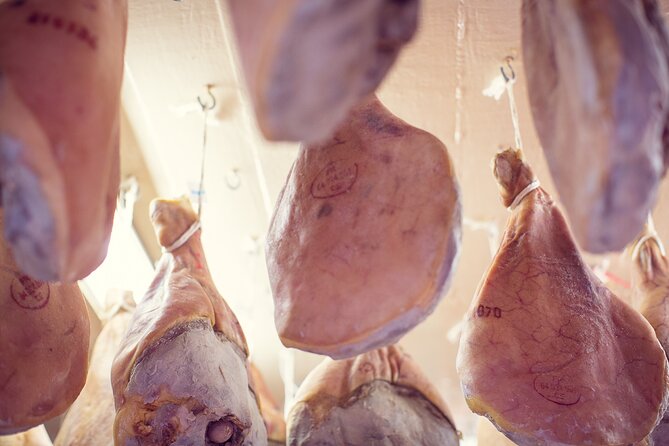 Pierre IBAIALDE: Guided Tour Ham Workshop, tasting - Timing, meeting point, and group size