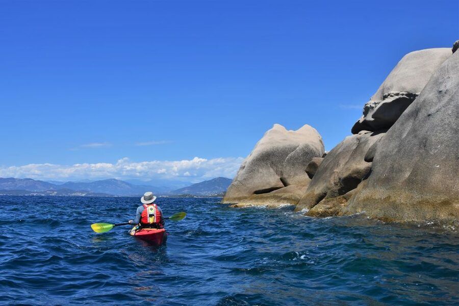Porticcio: Guiding Kayaking Tour - The ocean swimming stop