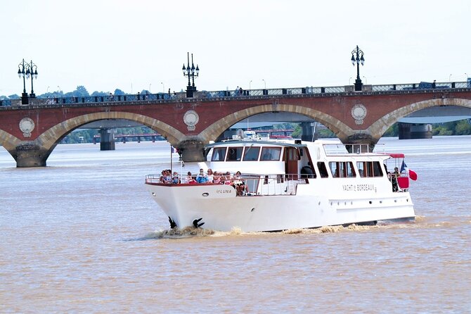 Prestige Commented Cruise glass of wine and Canelé in Bordeaux - Seeing UNESCO Bordeaux from the river