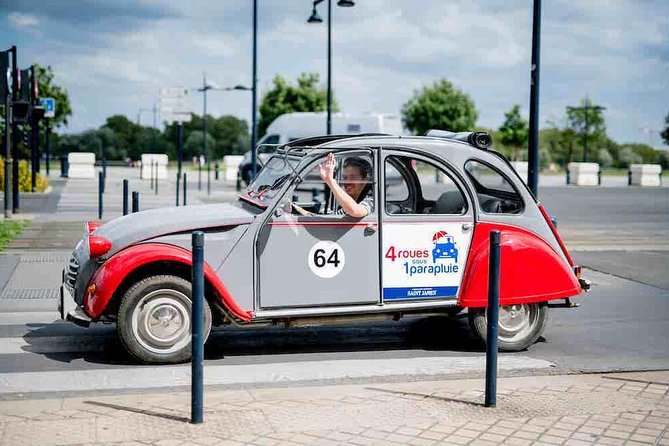 Private City Tour of Bordeaux in a Citroën 2CV - 1h30 - Crossing Bordeaux’s two river bridges