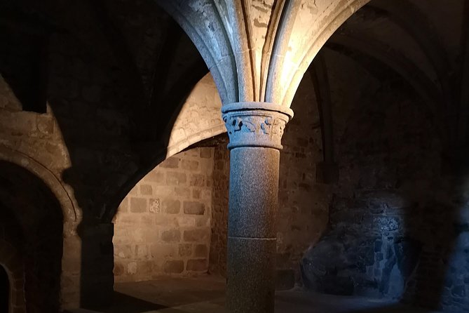 Private Day Tour of Mont Saint-Michel from Bayeux - What the guides add to the day