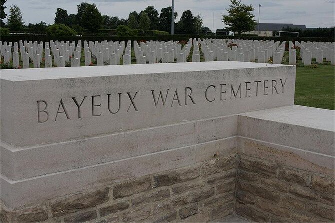 Private guided Allied D-Day Tour from Bayeux - Mike’s guiding style and the personal touch