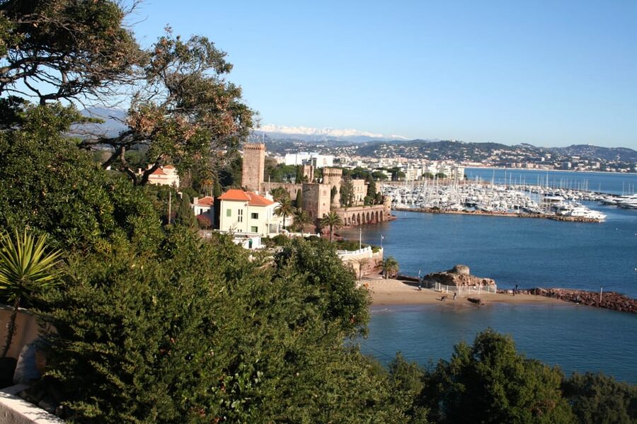 Private Half-Day Tour of the French Riviera in a Vintage Car - Choosing the right four-hour route