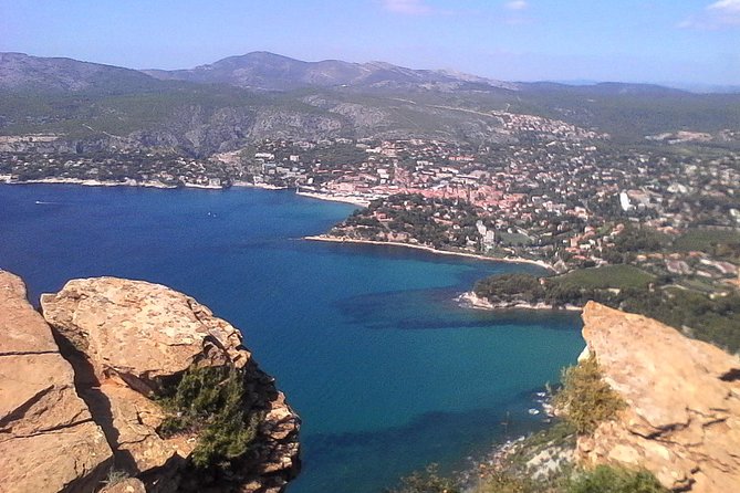 Private tour in Aix-EN-Provence, Marseille and Cassis! - Who should book this day