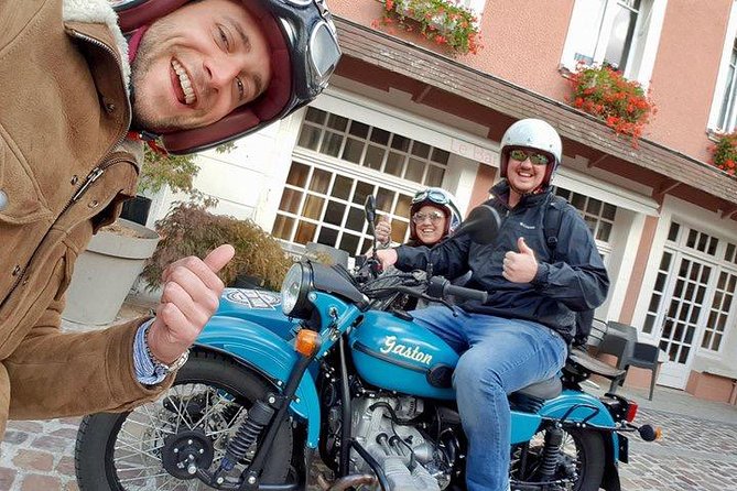 Private vintage sidecar tour of the D-Day Landing Beaches - Longues-sur-Mer and the Atlantic Wall guns