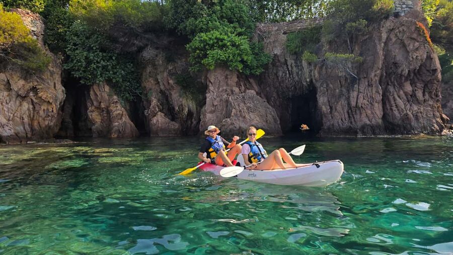 Rando Kayak Agay Guided Visit - Why Agay is a fine place for a kayak outing