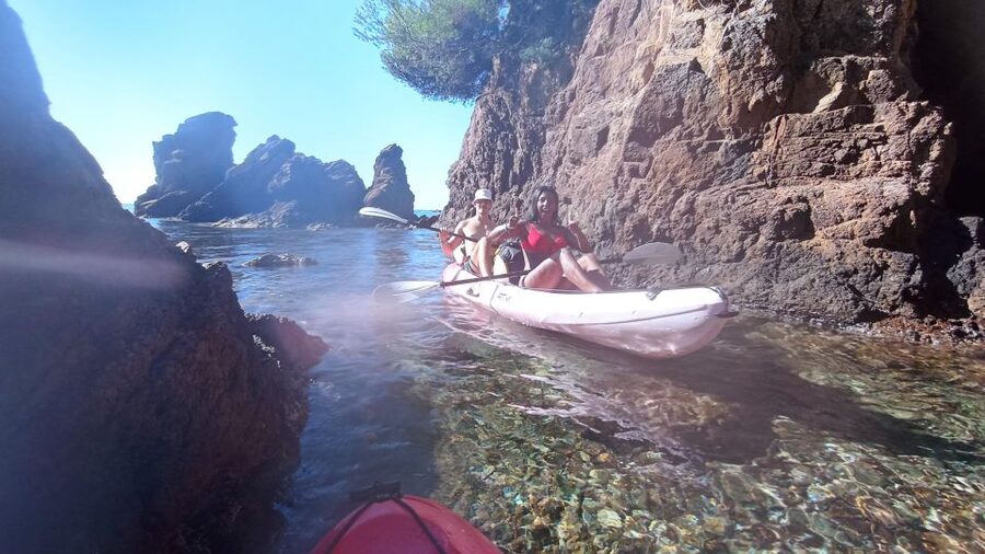 Rando Kayak Agay Guided Visit - A nature visit without motor noise