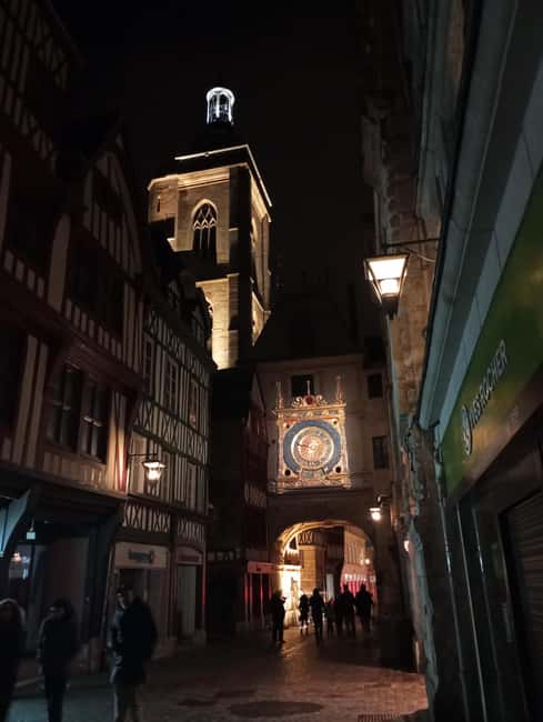 Rouen: Discover Rouen with a licenced tour guide - Starting beneath Rouen’s Gothic cathedral