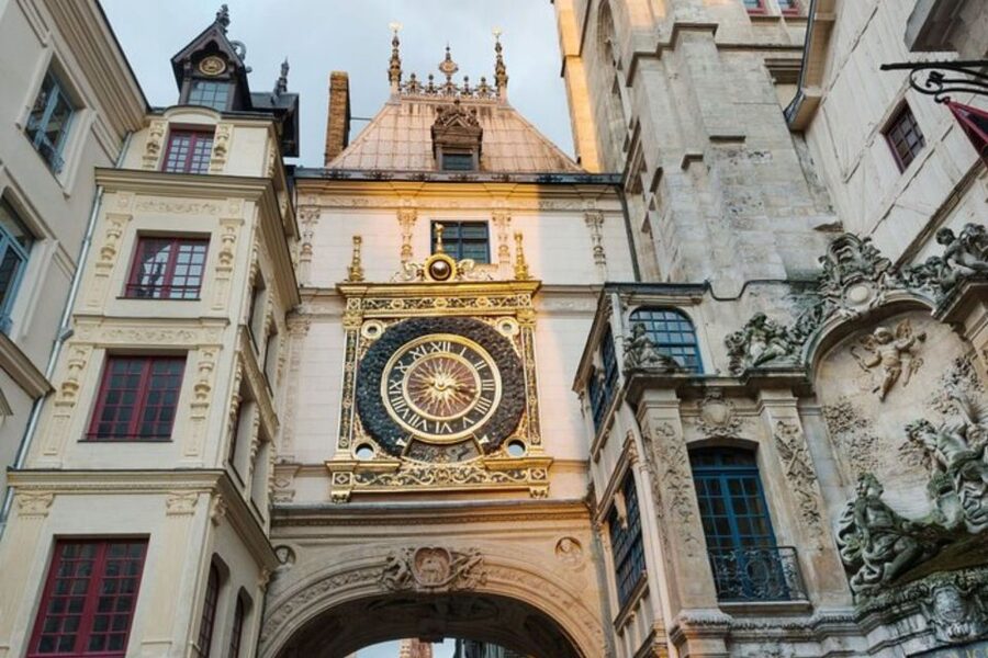 Rouen: Private custom tour with a local guide - Joan of Arc and the stories behind the streets