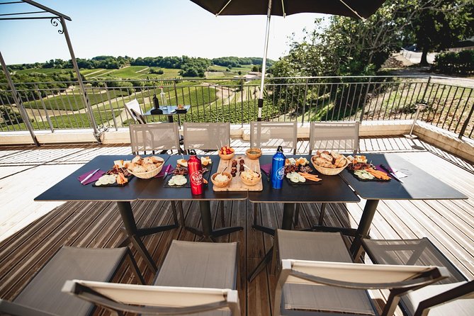 Saint-Emilion Electric Bike Day Tour with Wine Tastings & Lunch - What the guides add to the day