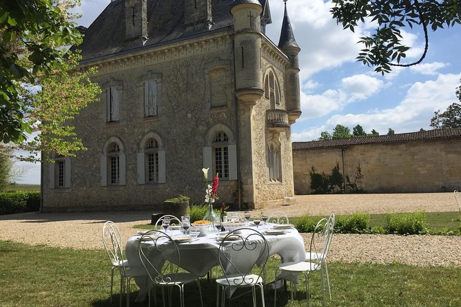 Saint-Emilion Small-Group Electric Bike Wine Tour Tastings & Lunch from Bordeaux - The guides shape the whole day