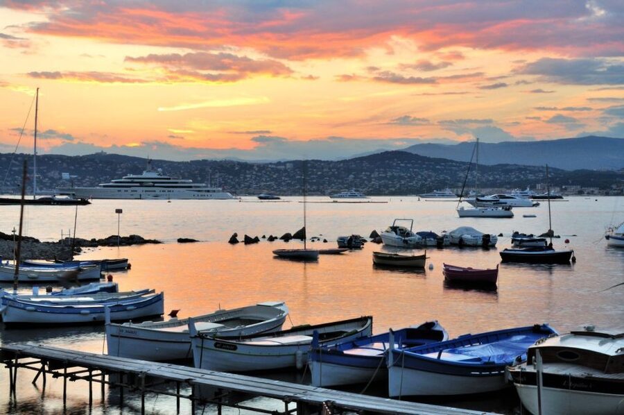 Saint Paul de Vence, Antibes, and Cannes from Nice - Antibes from the old town to Billionaire’s Pier