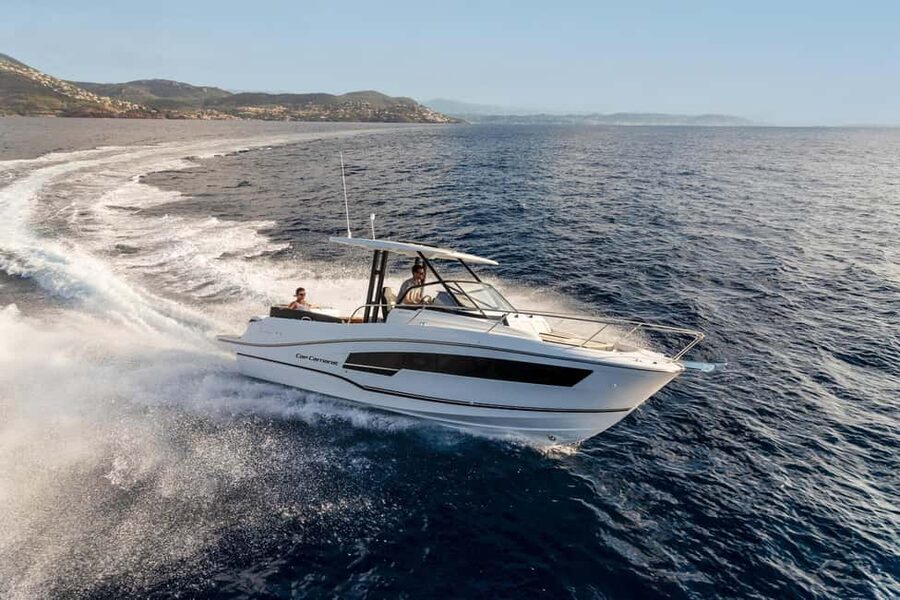 Sainte-Maxime: Golfe de Saint Tropez Private Boat Tour - Why the Gulf of Saint-Tropez works best by boat