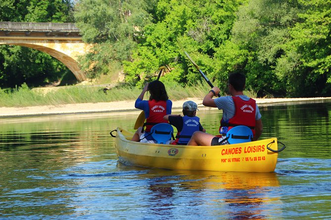 Sarlat la Canéda: The Dordogne valley by canoe - Paddling downstream past castles and cliffs