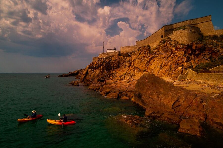 Sea kayak tour: Sète, the French pearl of the Mediterranean - Key points to know before you paddle