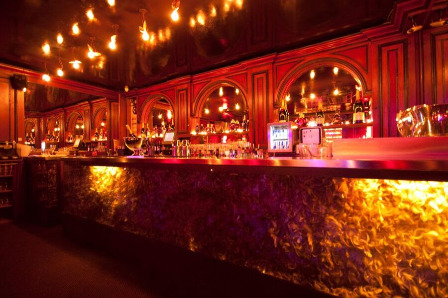 Secret Square Paris : Parisian Strip-Tease Cabaret Ticket - Drinks and the real cost of the evening