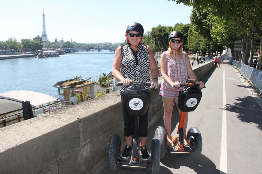Segway private tour of 1.5 hour - Seeing the Grand Palais and Petit Palais