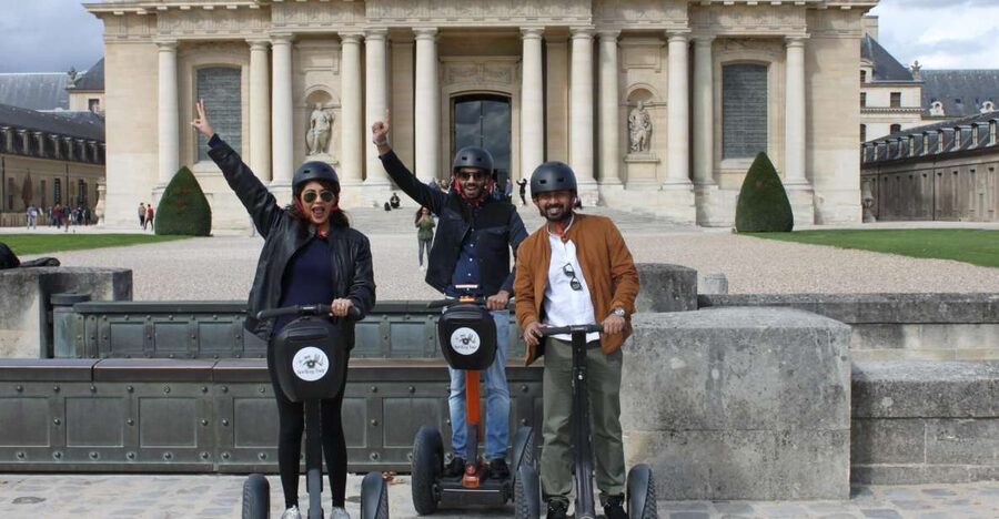 Segway private tour of 1.5 hour - Pausing at Place de la Concorde