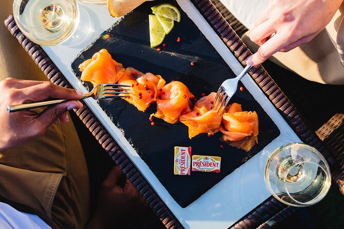 Seine River Dinner Cruise with Live Singer by VIP Yacht de Paris - Dinner, seating, and the indoor view