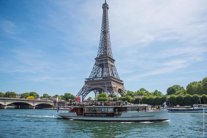 Seine River Guided Cruise by Vedettes de Paris - Pont Neuf, Île de la Cité, and the medieval heart of Paris